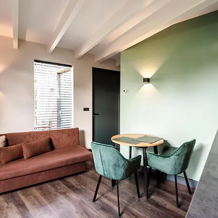 Zandvoort Lodge 잔드보르트