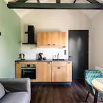 Zandvoort Lodge *