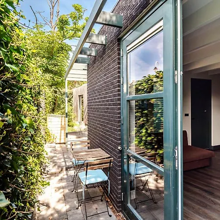 Zandvoort Lodge شقة *